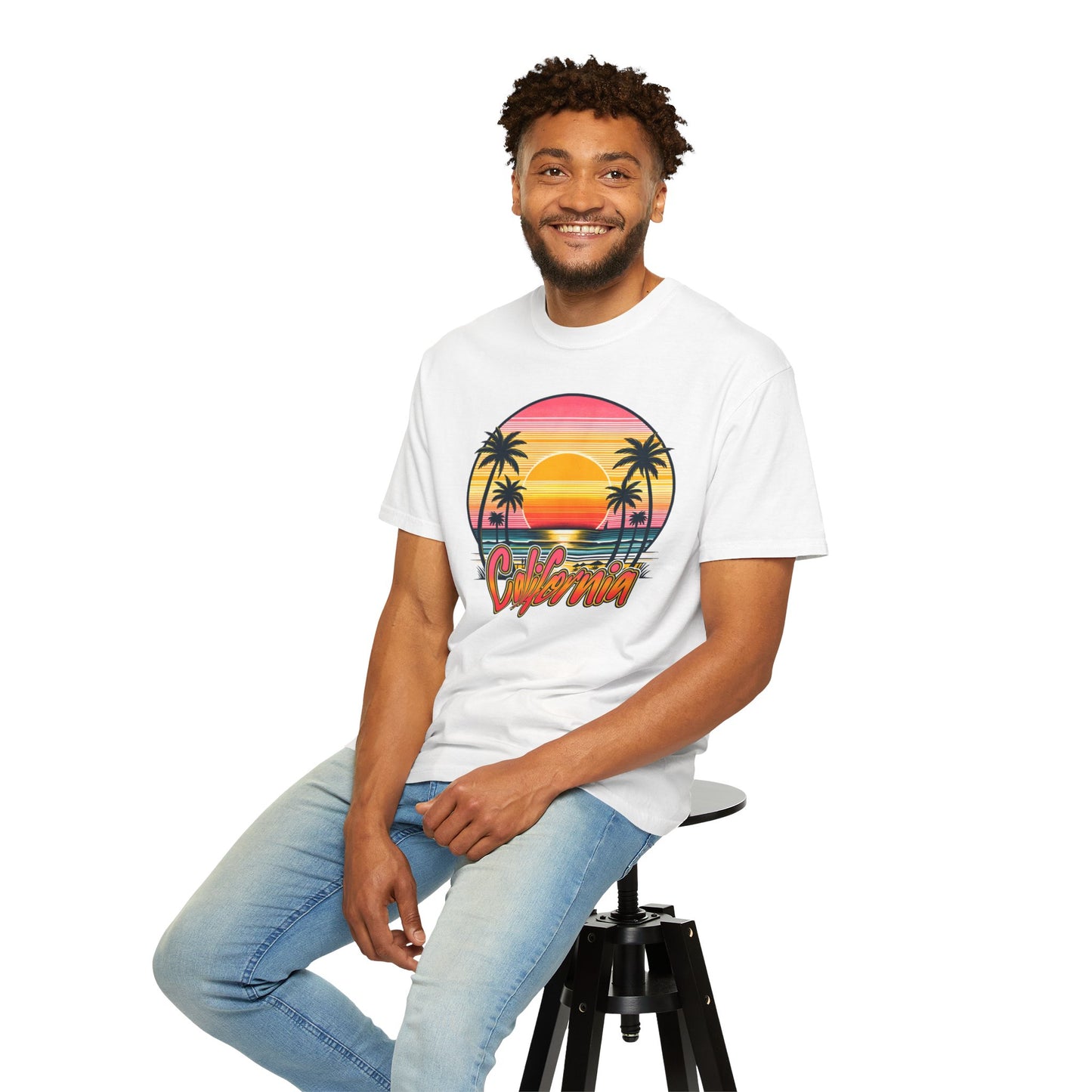 CCalifornia Sunset Palms - Vibrant Beach Vibes T-Shirt