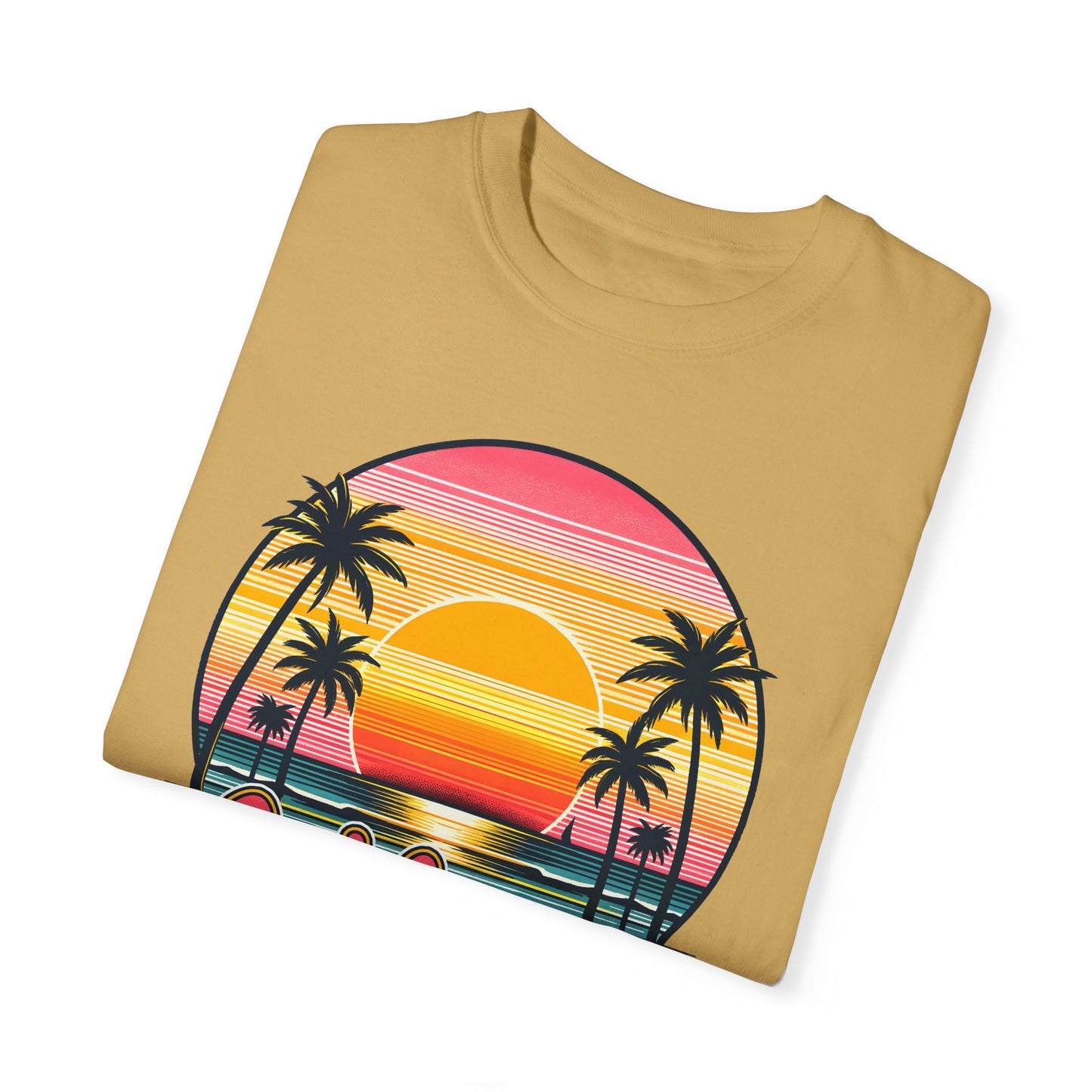 CCalifornia Sunset Palms - Vibrant Beach Vibes T-Shirt