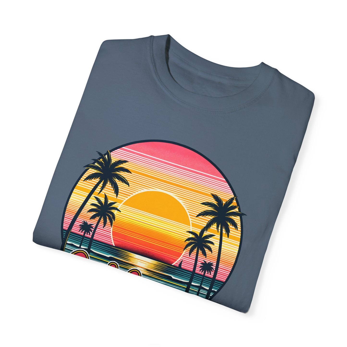 CCalifornia Sunset Palms - Vibrant Beach Vibes T-Shirt