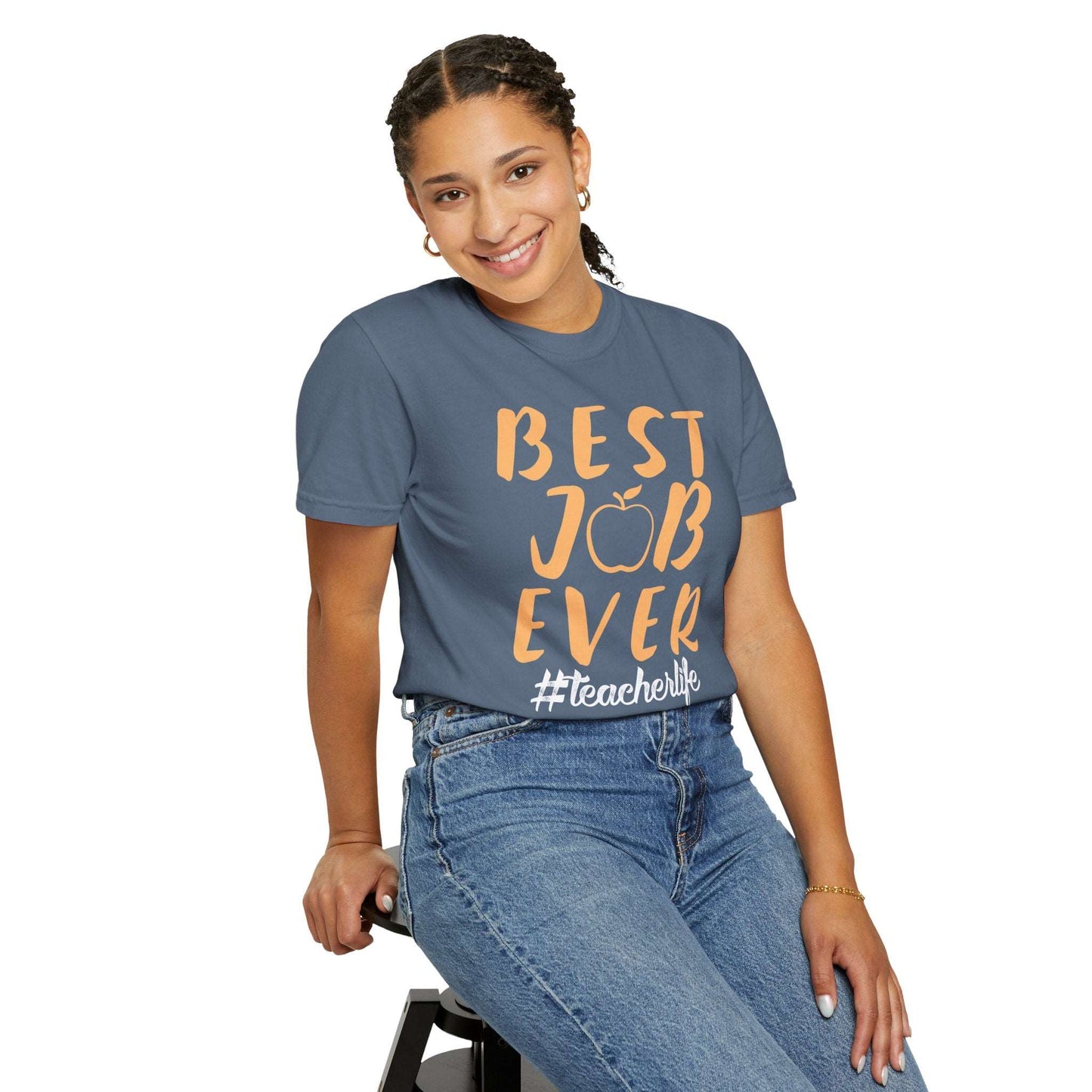 Best Job Ever - Inspirational T-Shirt with Apple Design teachers life
