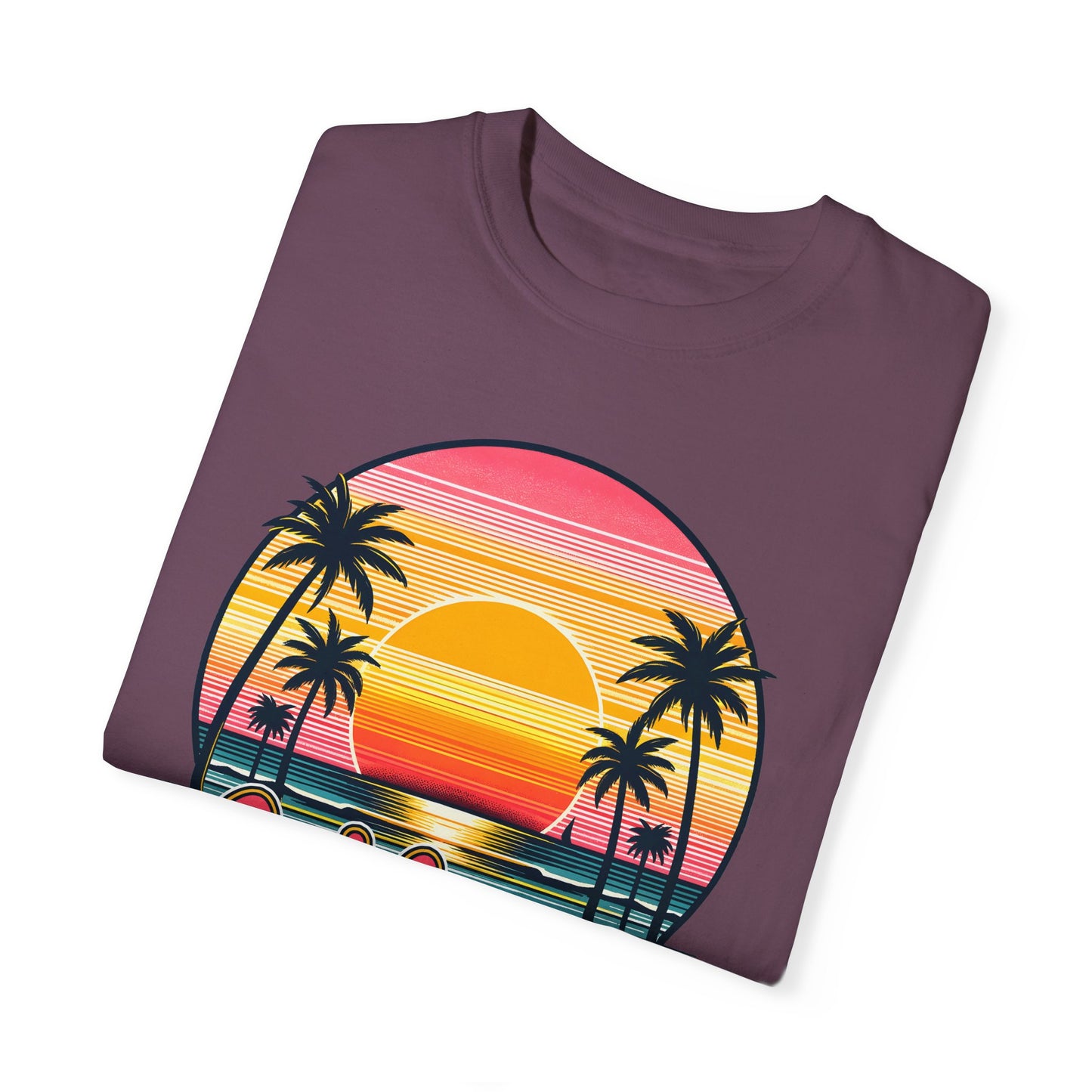 CCalifornia Sunset Palms - Vibrant Beach Vibes T-Shirt