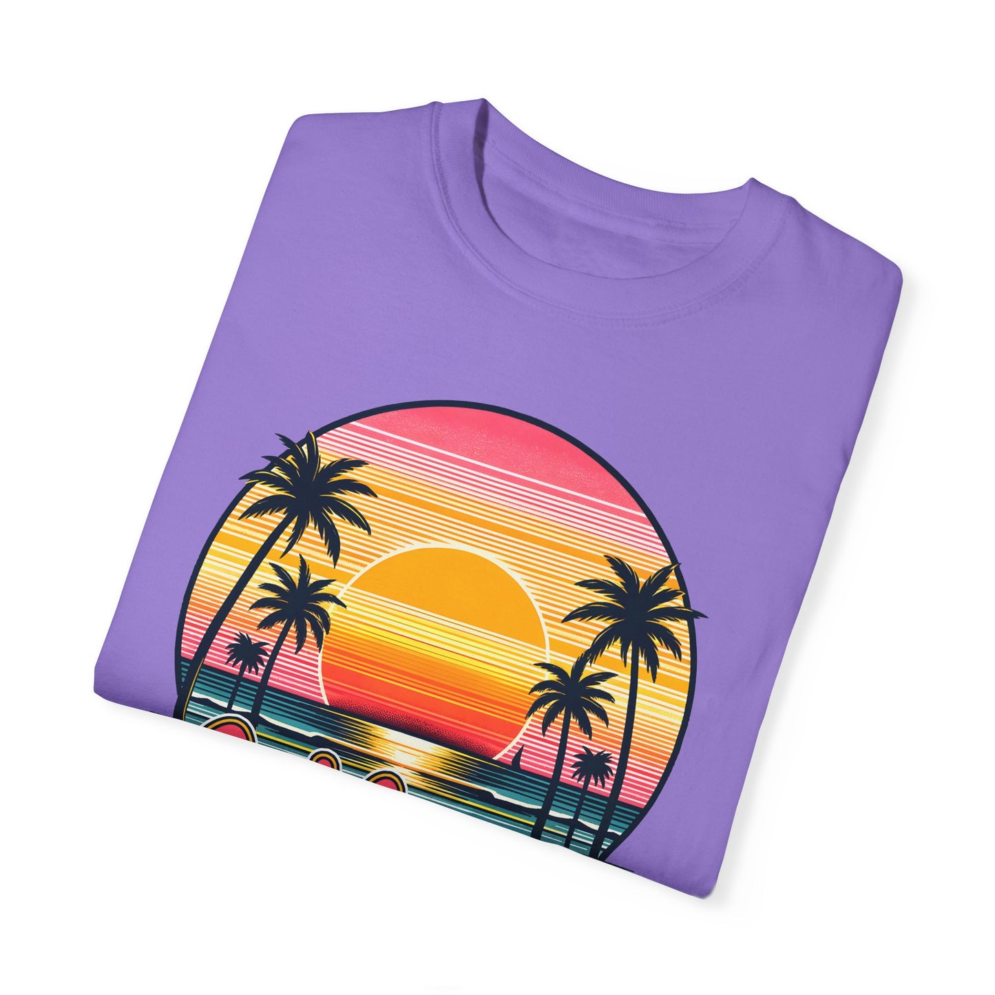 CCalifornia Sunset Palms - Vibrant Beach Vibes T-Shirt