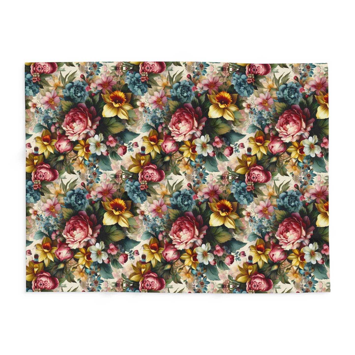 Vintage Floral Arctic Fleece Blanket - Cozy Comfort with a Touch of Elegance