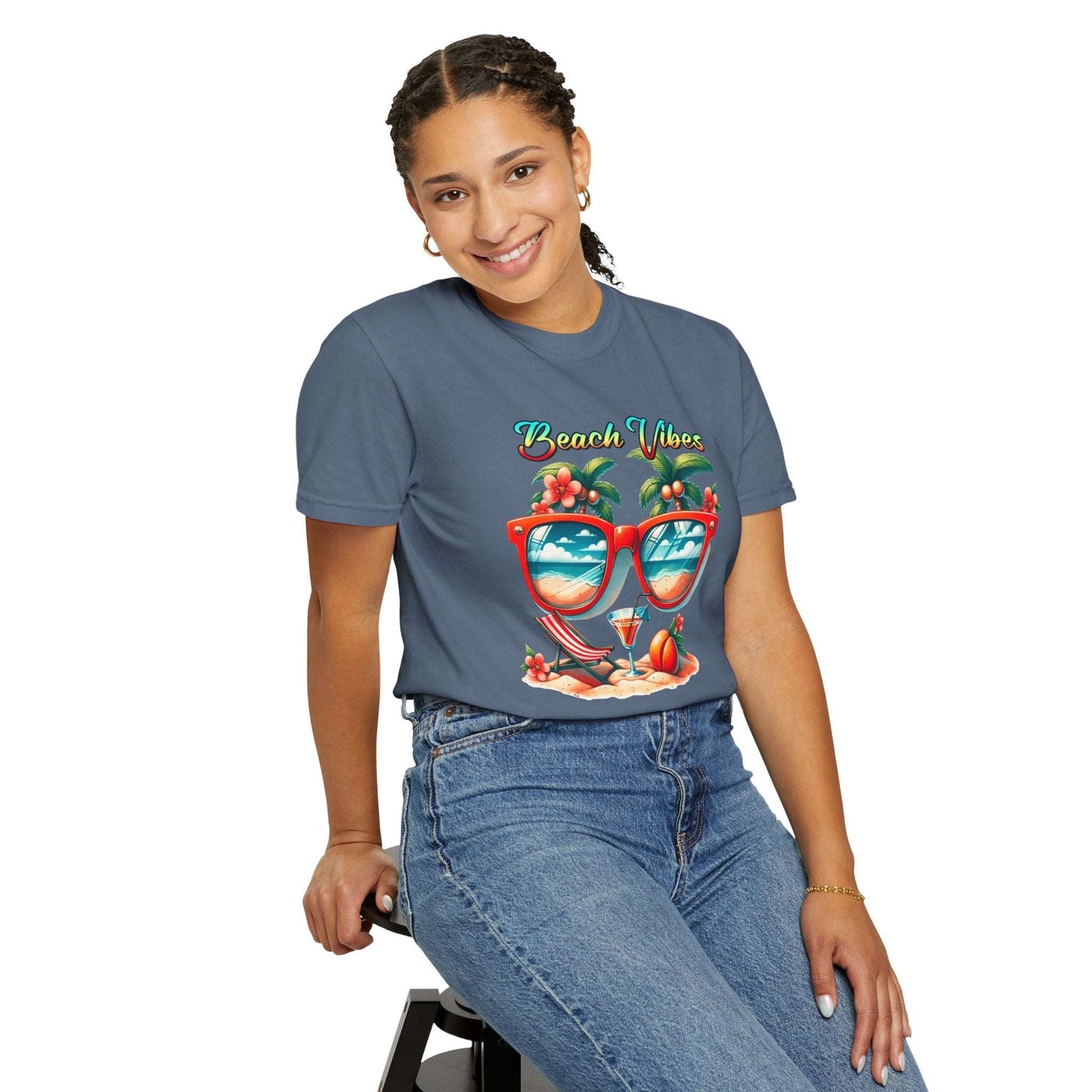 Beach Vibes Tropical T-Shirt: Summer-Ready Apparel with Unique Sunglasses & Palm Tree Design