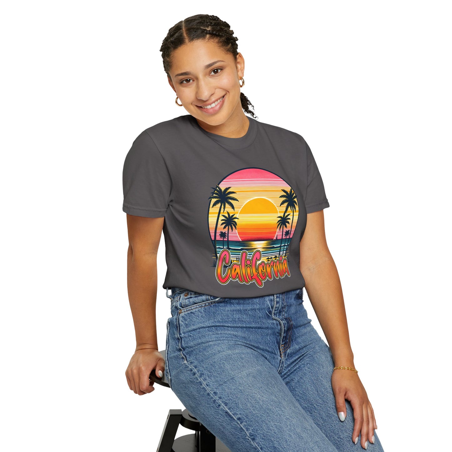 CCalifornia Sunset Palms - Vibrant Beach Vibes T-Shirt