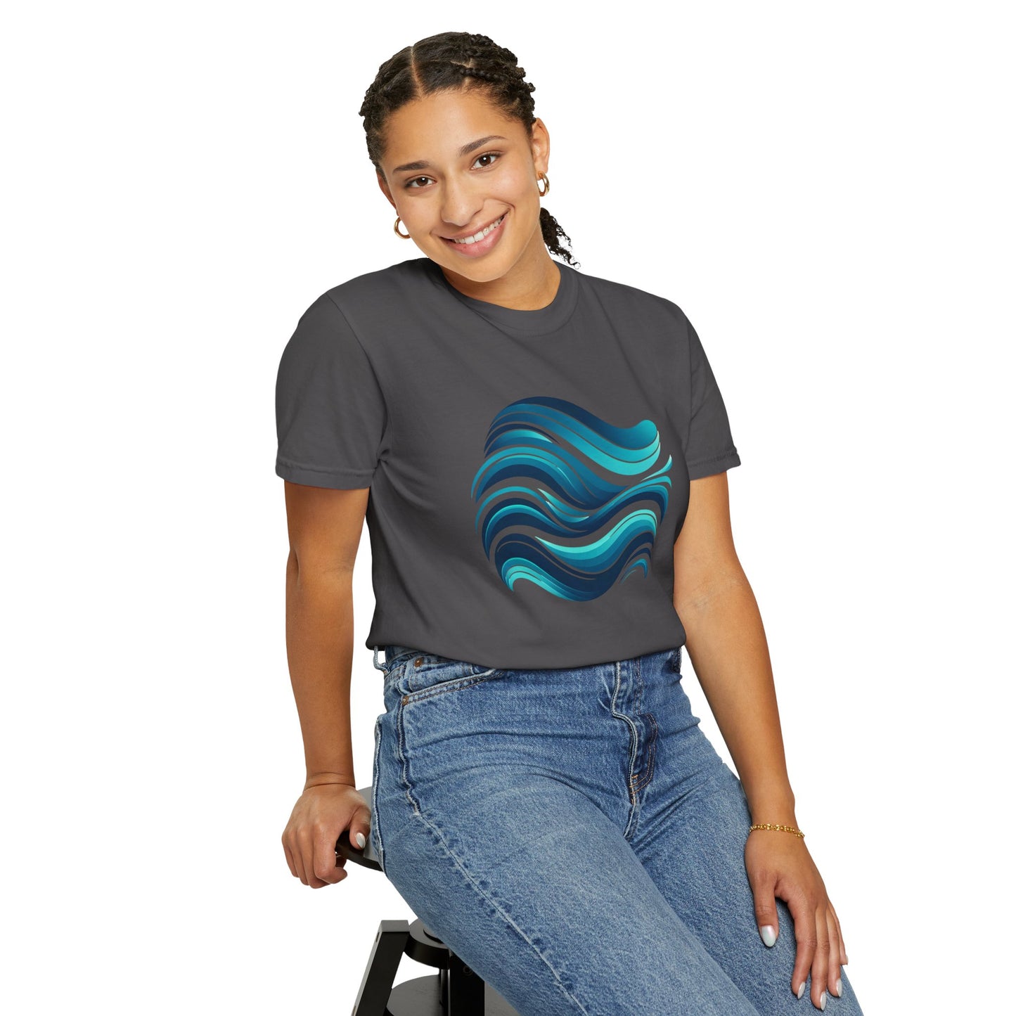 Abstract Ocean Wave T-Shirt  Modern Aqua Design   Artistic Sea Wave