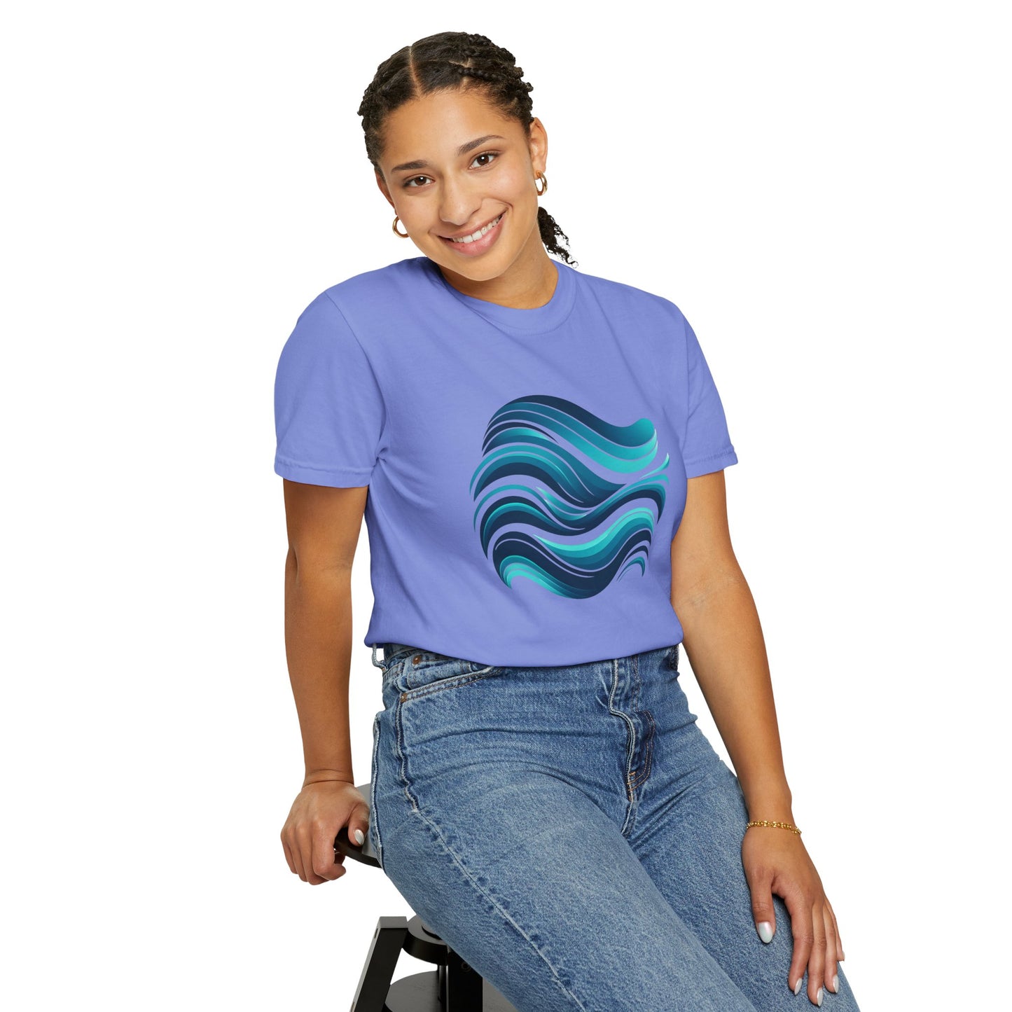 Abstract Ocean Wave T-Shirt  Modern Aqua Design   Artistic Sea Wave
