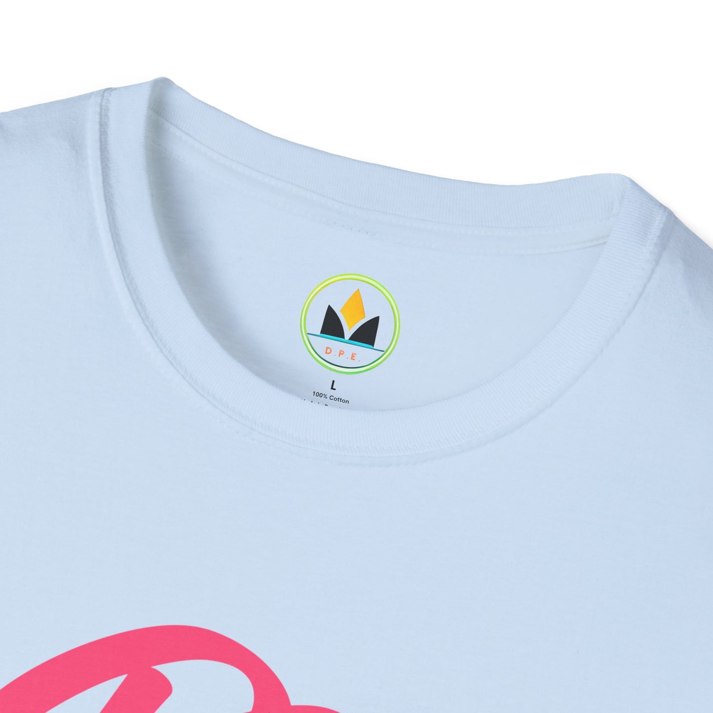Cute Dog Mom T‑Shirt – Pink Hearts, Paw Print & Bone Graphic for Proud Pup Mamas