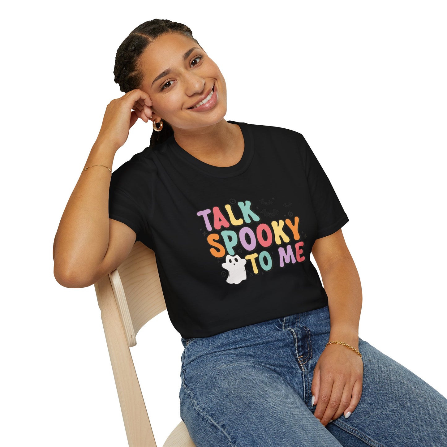 Talk Spooky To Me – Cute Pastel Ghost Halloween T‑Shirt for Spooky Season Lovers