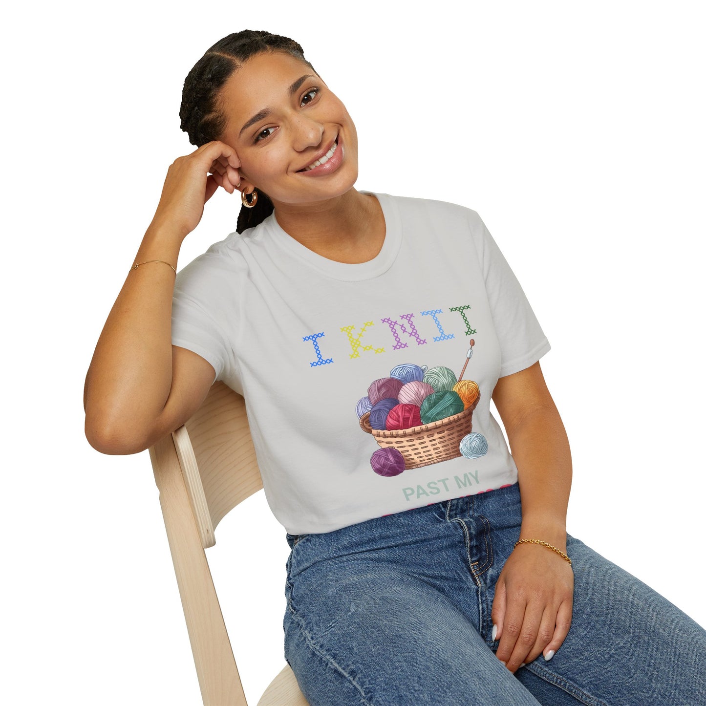 I Knit Past My Bedtime – Funny Yarn Lover T‑Shirt for Obsessive Night‑Owl Knitters