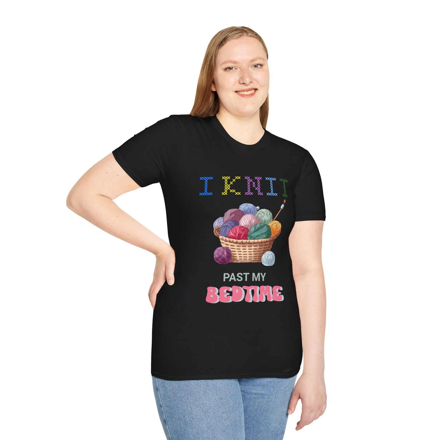 I Knit Past My Bedtime – Funny Yarn Lover T‑Shirt for Obsessive Night‑Owl Knitters