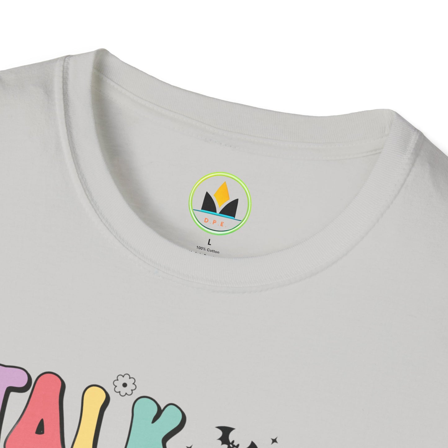 Talk Spooky To Me – Cute Pastel Ghost Halloween T‑Shirt for Spooky Season Lovers
