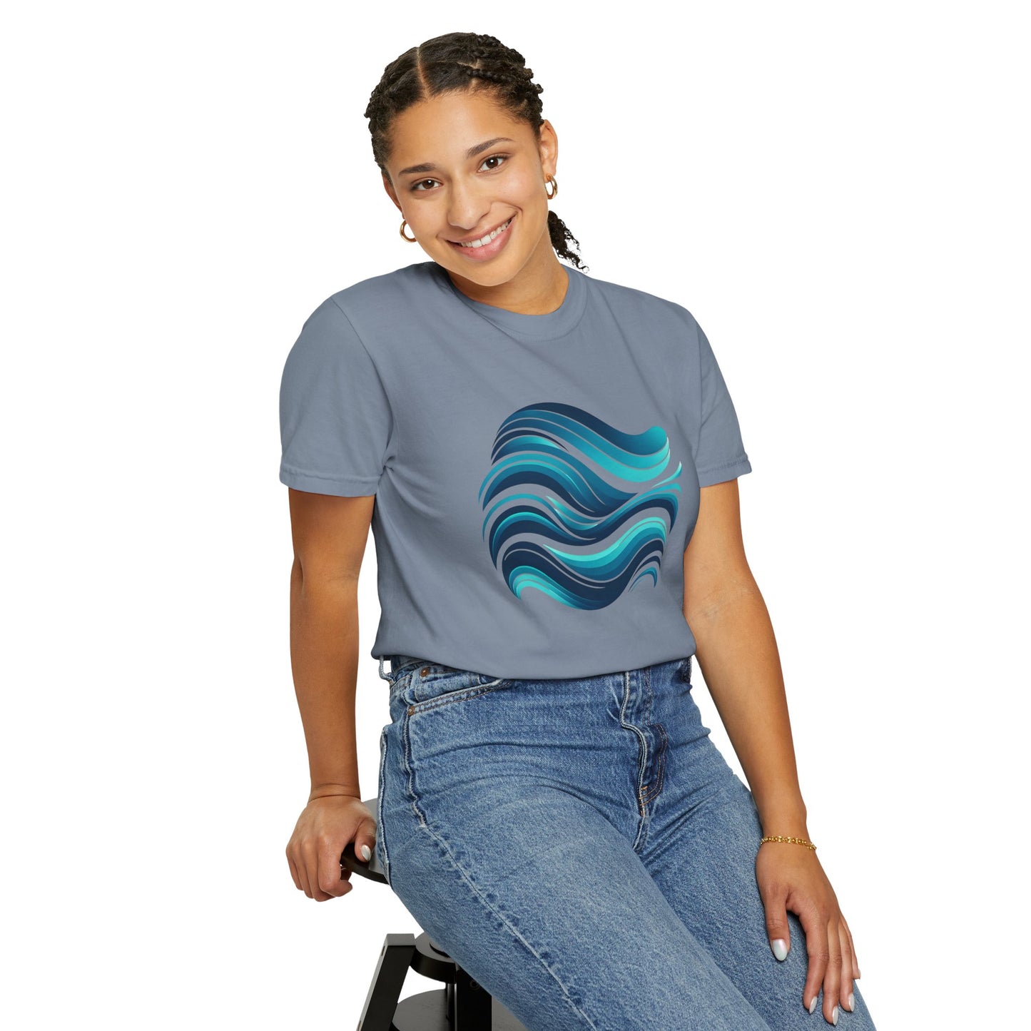 Abstract Ocean Wave T-Shirt  Modern Aqua Design   Artistic Sea Wave