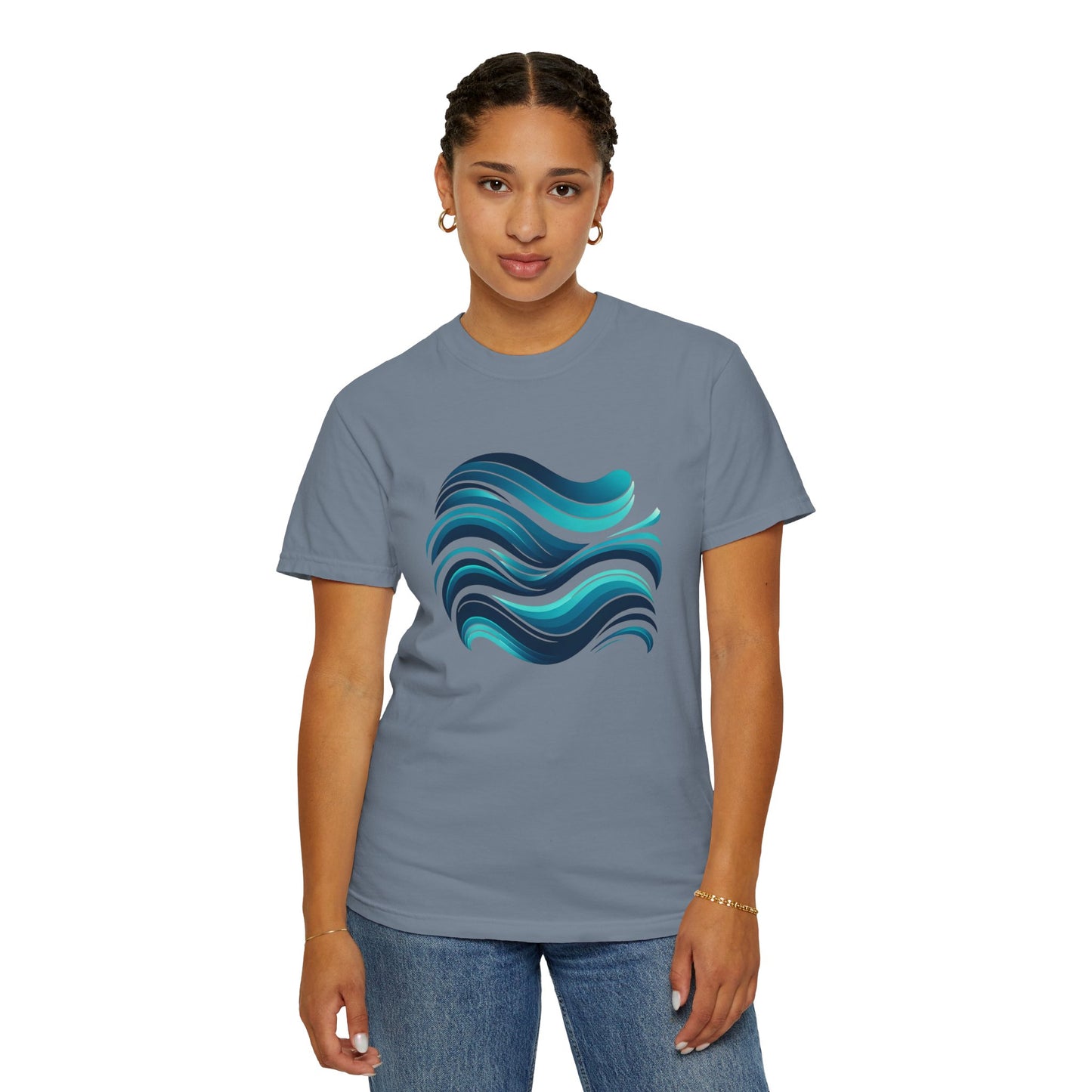 Abstract Ocean Wave T-Shirt  Modern Aqua Design   Artistic Sea Wave