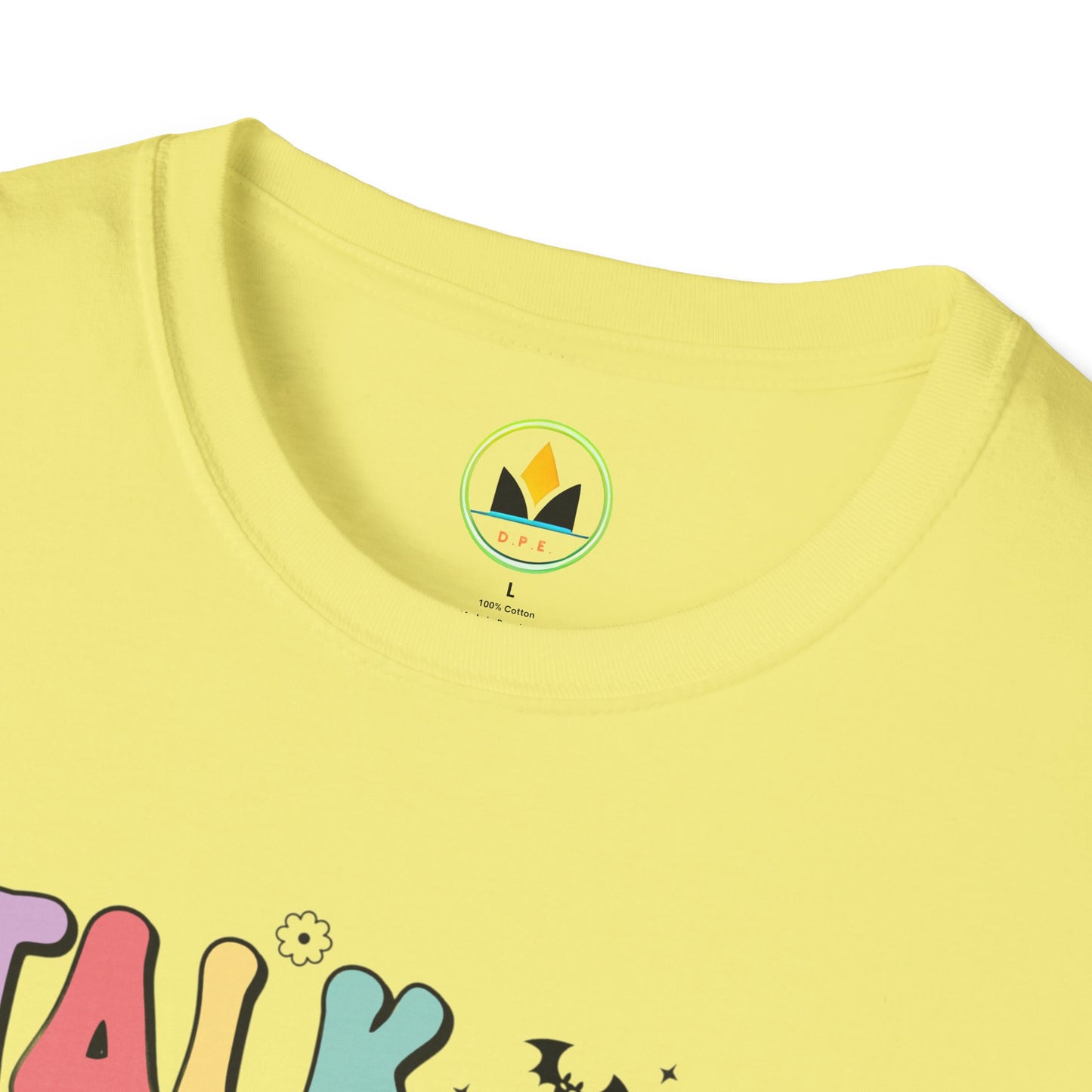 Talk Spooky To Me – Cute Pastel Ghost Halloween T‑Shirt for Spooky Season Lovers