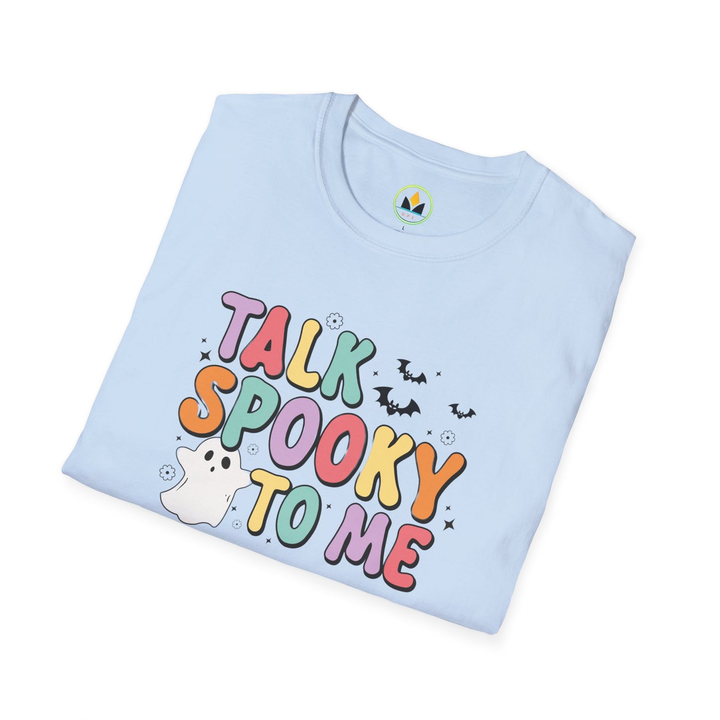 Talk Spooky To Me – Cute Pastel Ghost Halloween T‑Shirt for Spooky Season Lovers