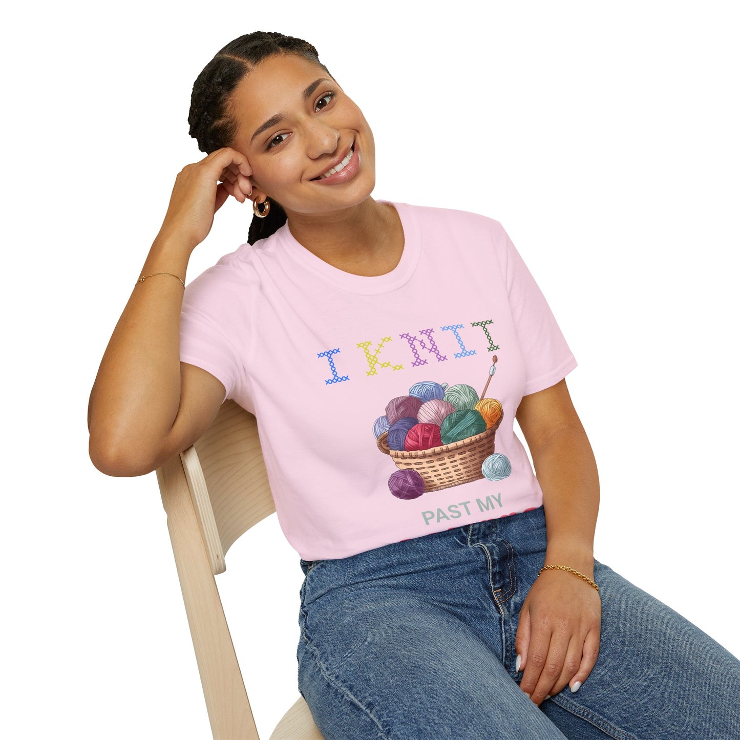 I Knit Past My Bedtime – Funny Yarn Lover T‑Shirt for Obsessive Night‑Owl Knitters