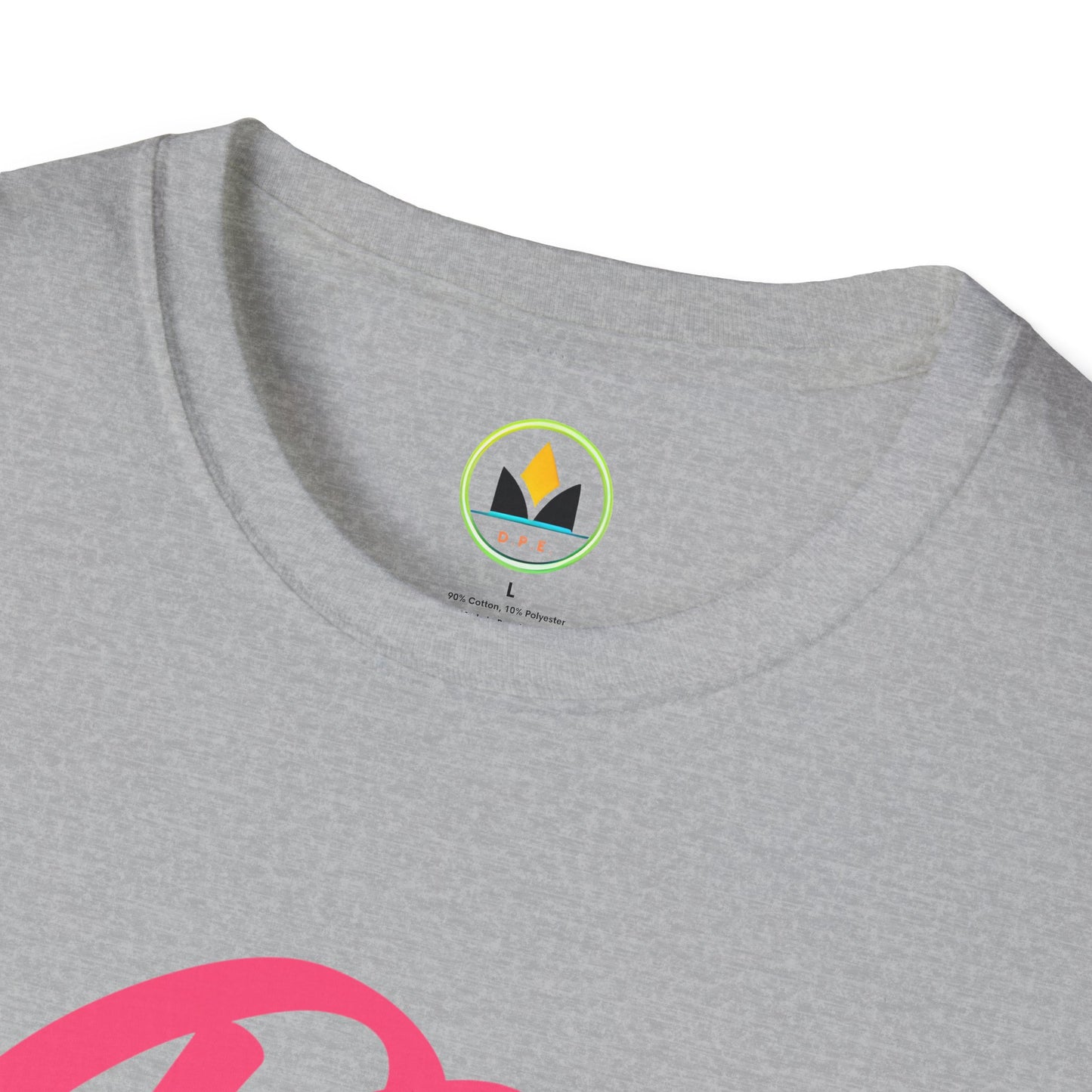 Cute Dog Mom T‑Shirt – Pink Hearts, Paw Print & Bone Graphic for Proud Pup Mamas