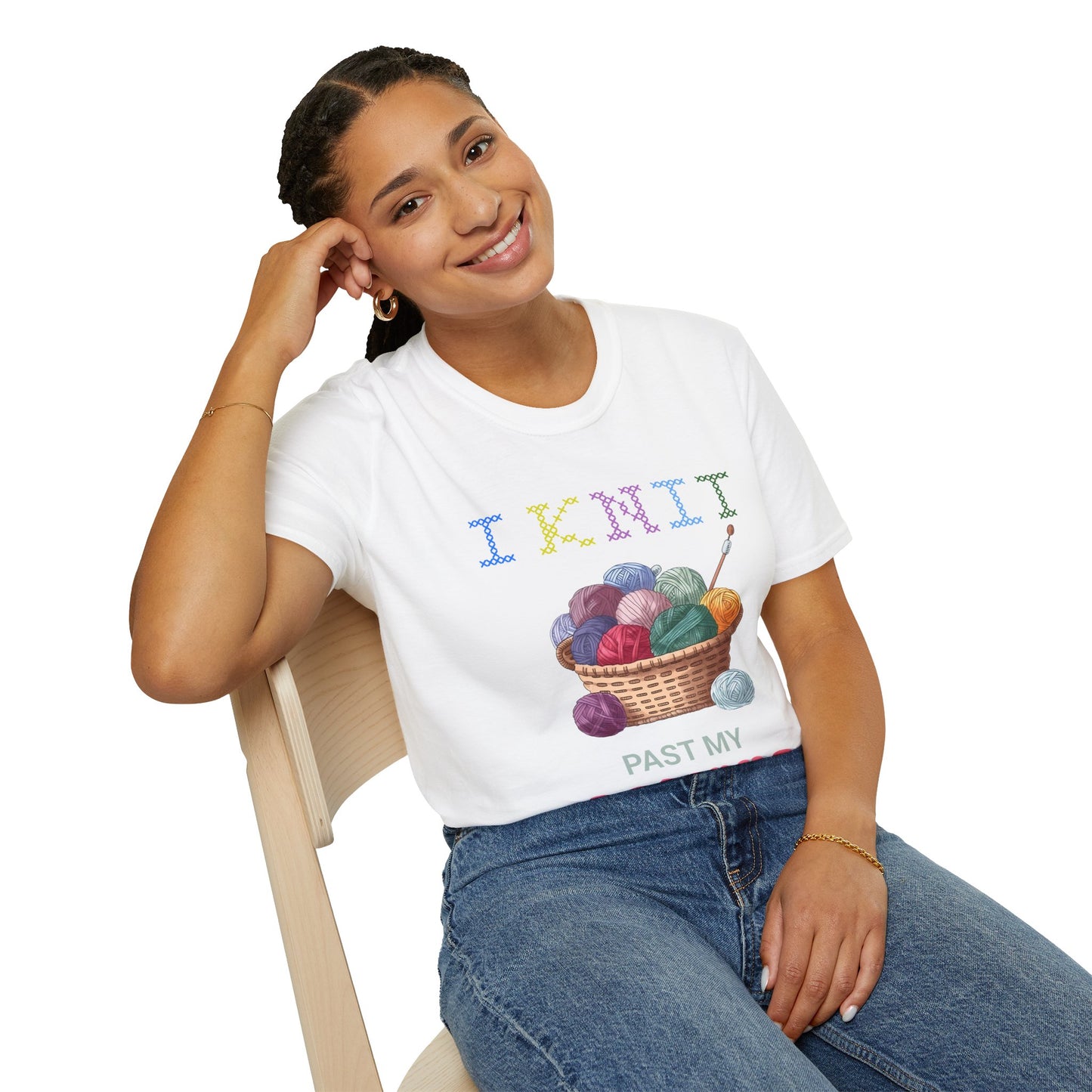 I Knit Past My Bedtime – Funny Yarn Lover T‑Shirt for Obsessive Night‑Owl Knitters