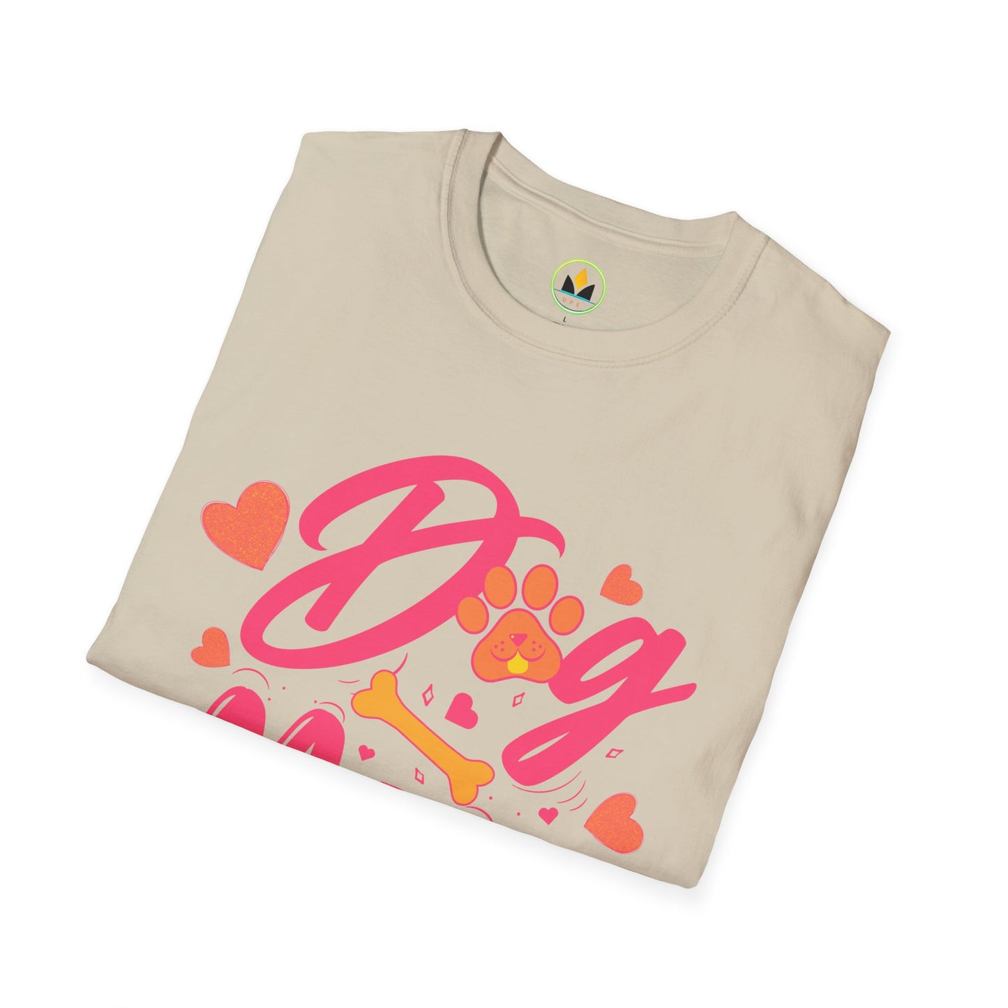 Cute Dog Mom T‑Shirt – Pink Hearts, Paw Print & Bone Graphic for Proud Pup Mamas